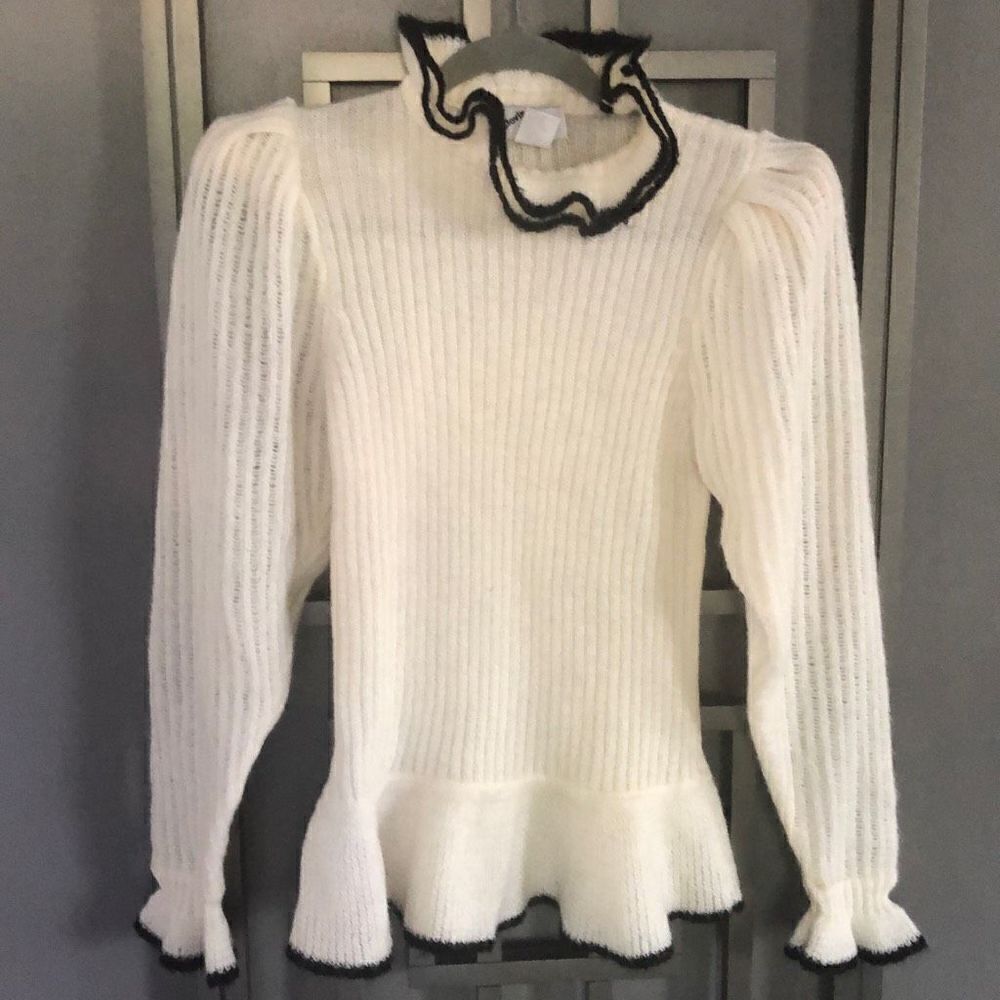 Vintage Clovis Ruffin Kit Puff sleeve no acrylic and wool sweater s￼